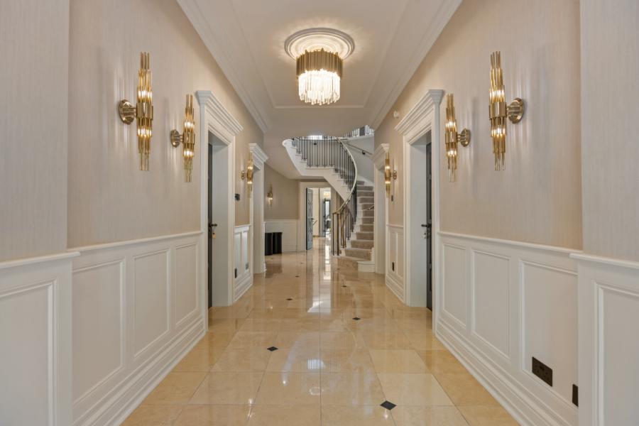 25 Cultra Avenue