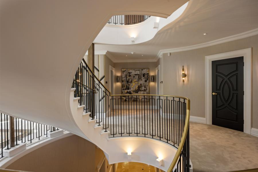 25 Cultra Avenue