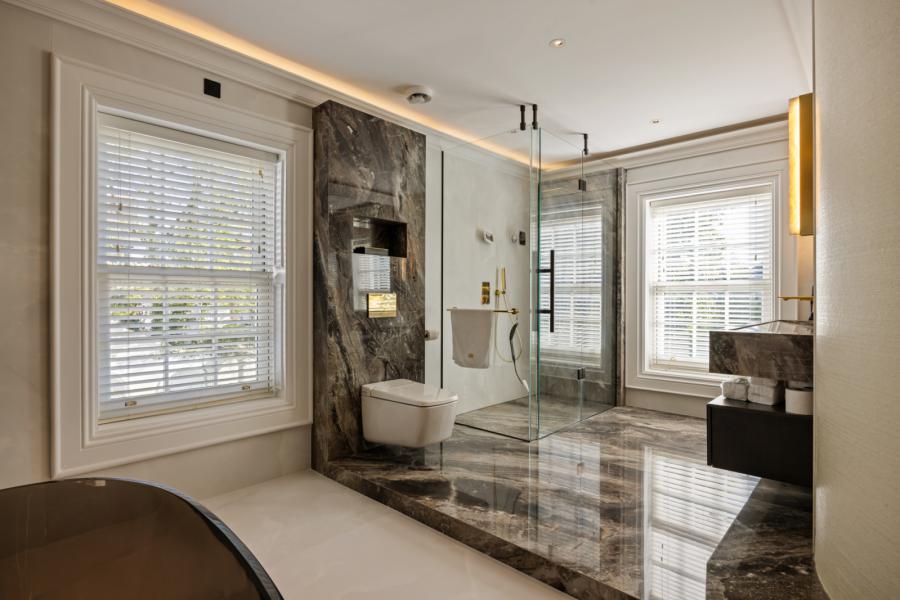 25 Cultra Avenue