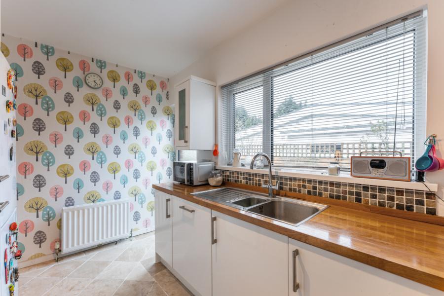 9 Gairloch Park