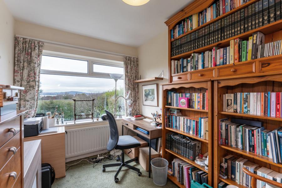 9 Gairloch Park