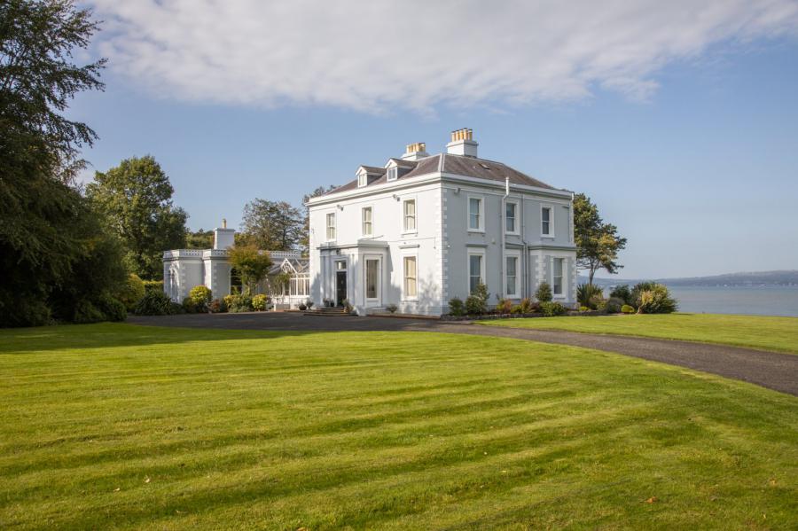 The Grey House, 60 Station Road