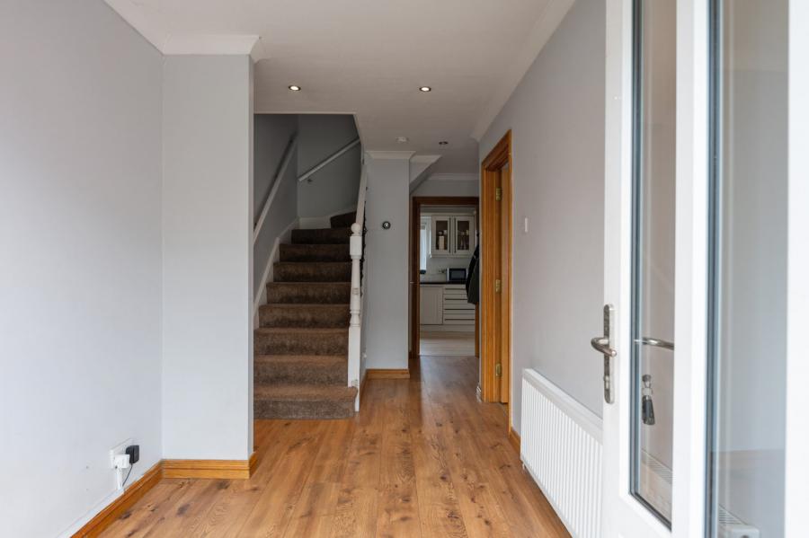 10 Stratford Gardens