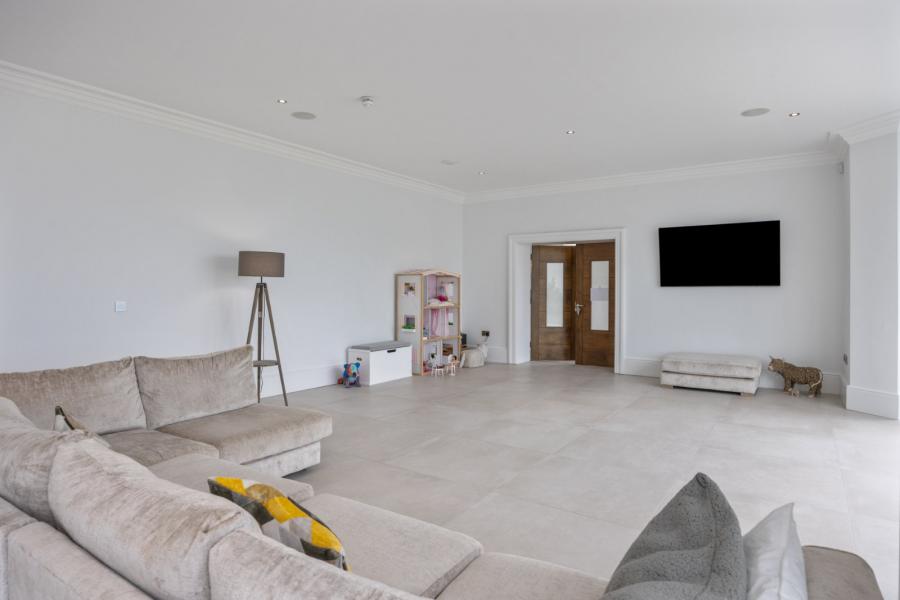 38 Ballymenoch Road