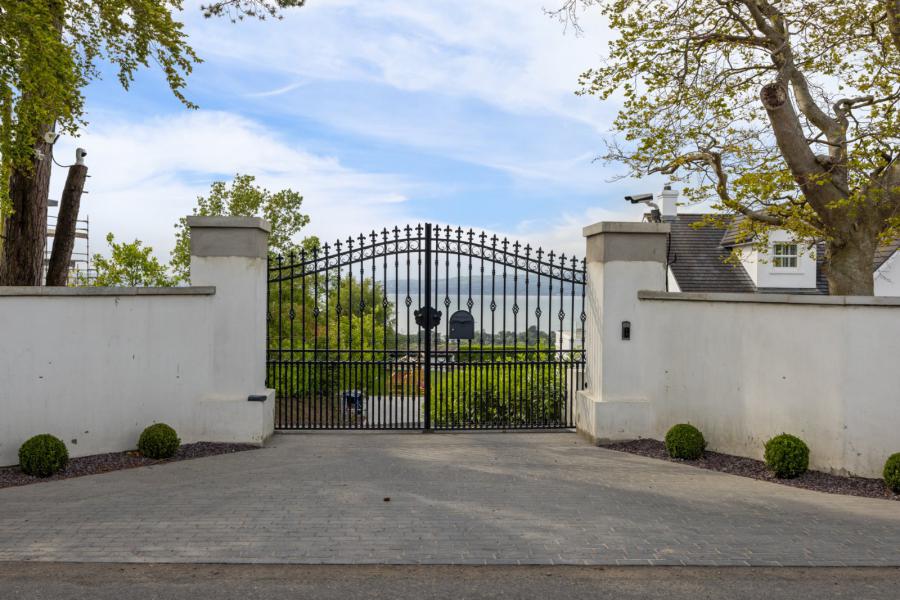 38 Ballymenoch Road
