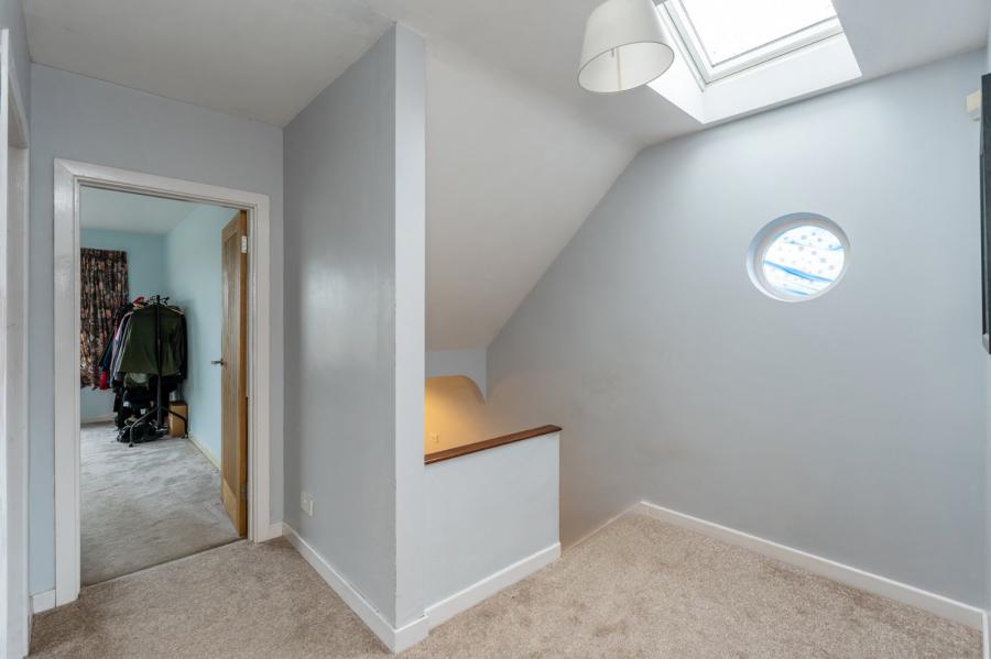 17 Meadow Park