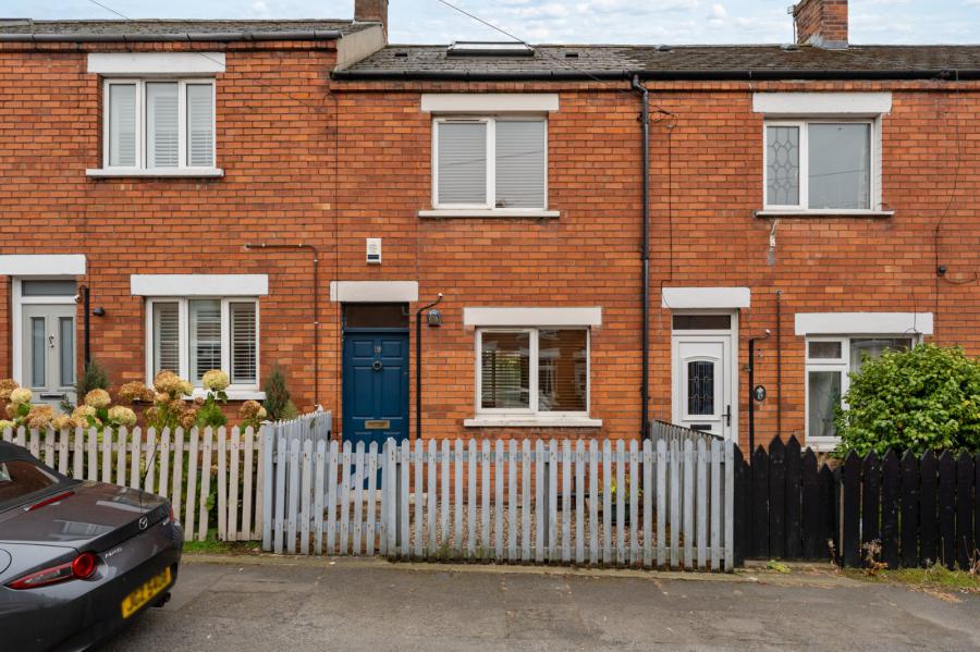 19 Park Drive, Holywood, County Down, BT18 9LW