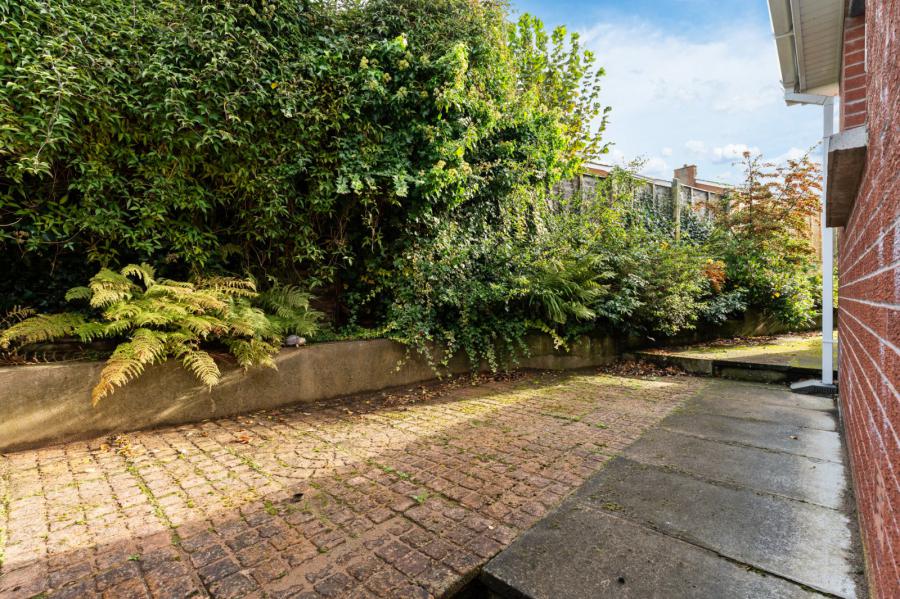 25 Glenaan Park