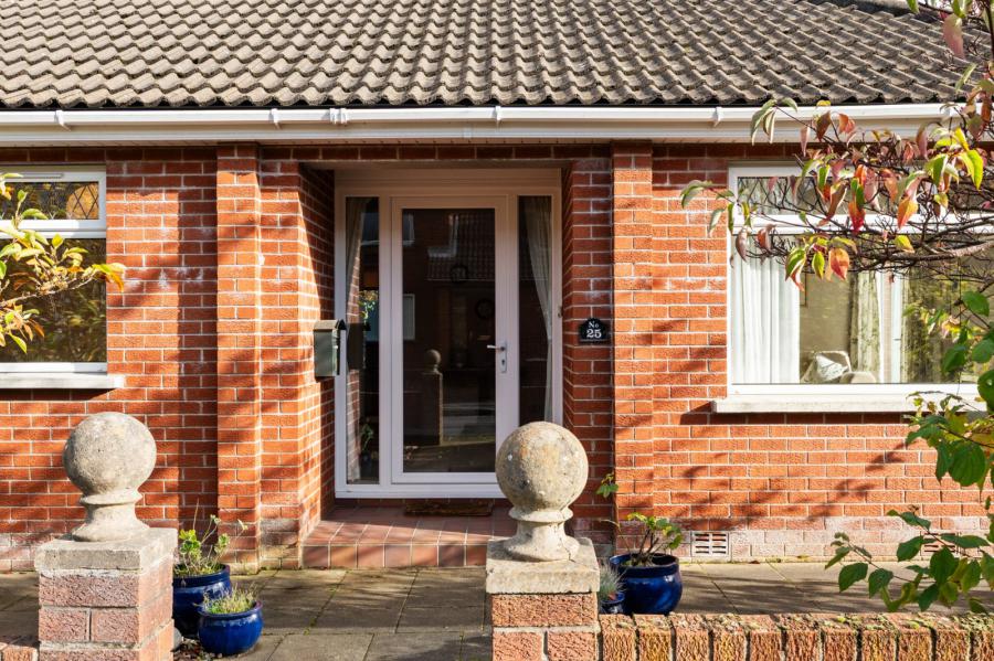 25 Glenaan Park