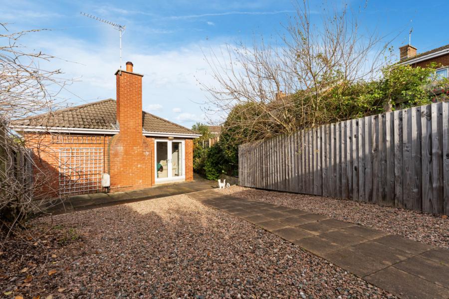 25 Glenaan Park