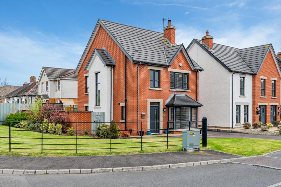 2 Evesham Lane