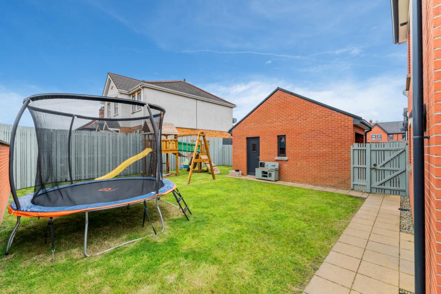 2 Evesham Lane
