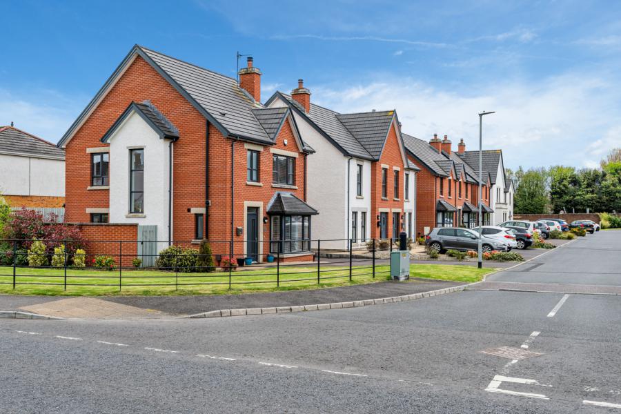 2 Evesham Lane