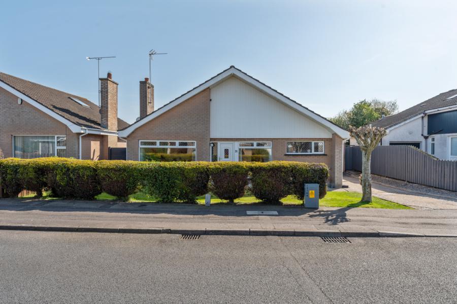 31 Navar Drive