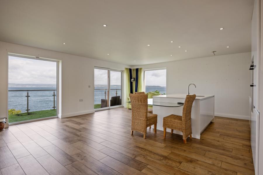 1 Downshire Court