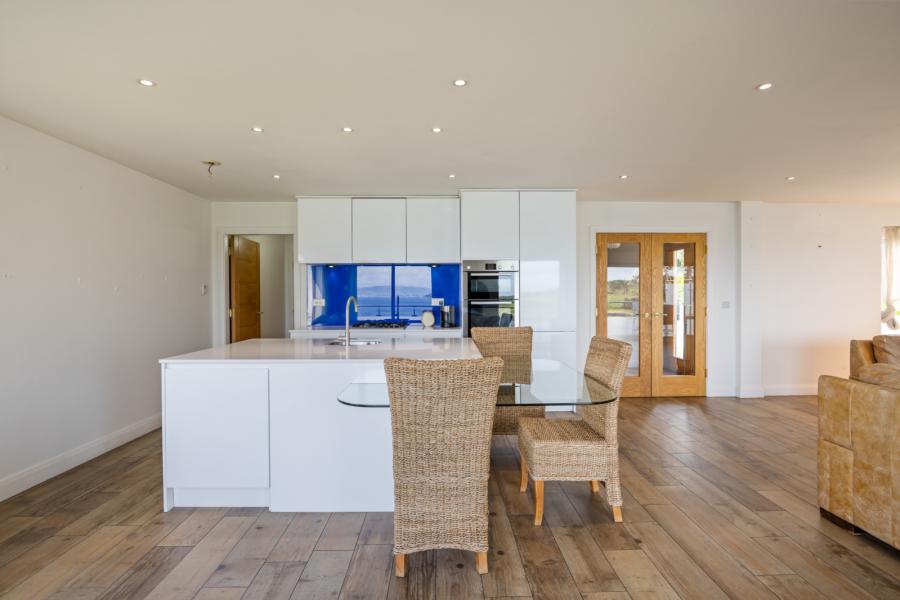 1 Downshire Court