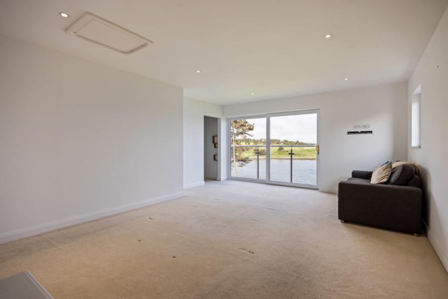 1 Downshire Court