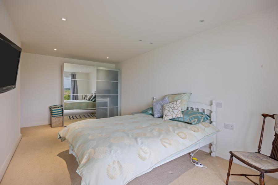 1 Downshire Court
