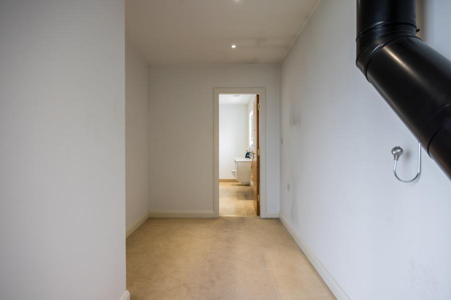 1 Downshire Court