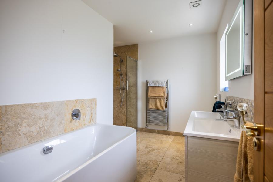 1 Downshire Court