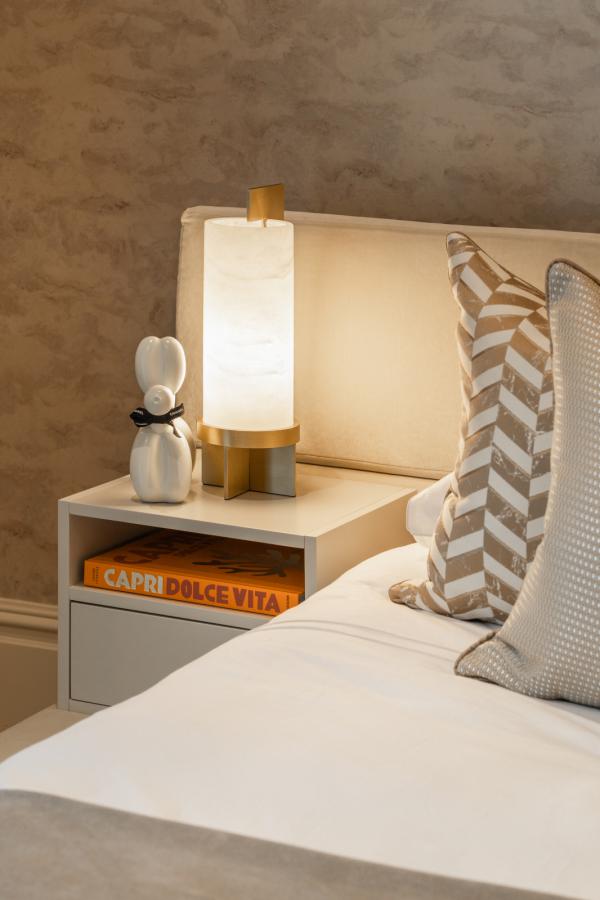 Apartment 2 Henley, 12 Seafront Road