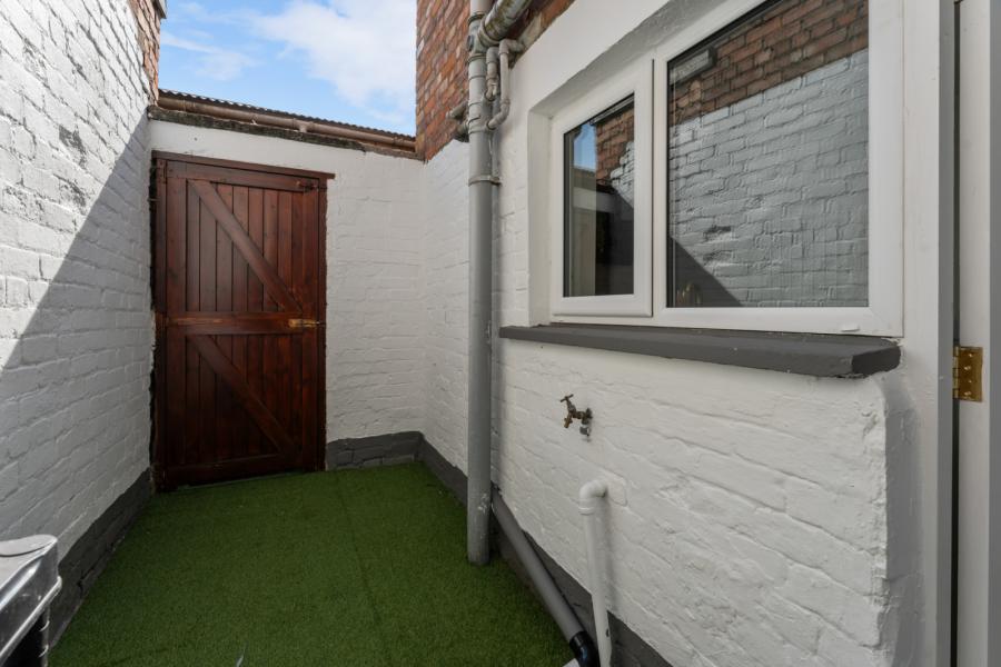 77 Downshire Road