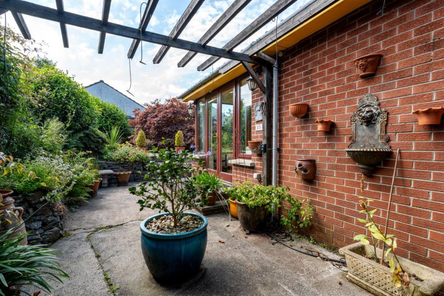 25 Coniston Road