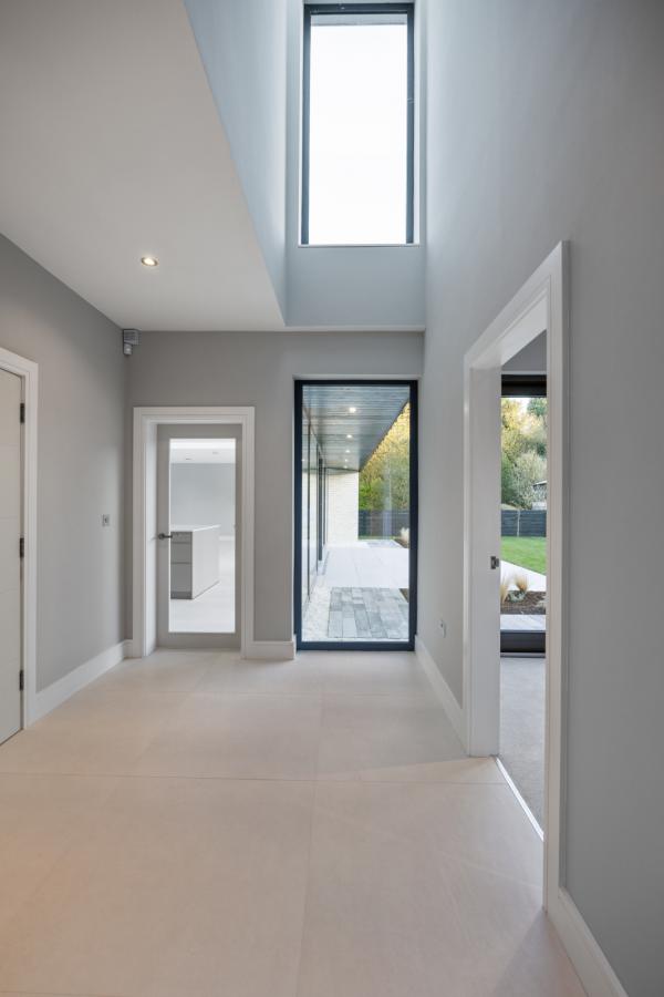 Monad, 7a Glen Road