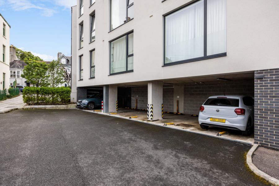 Apartment 15 The Priory, 11 High Street