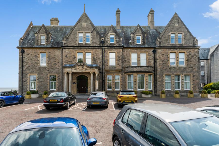 Apartment 17, Crawford House, Old Windmill Road