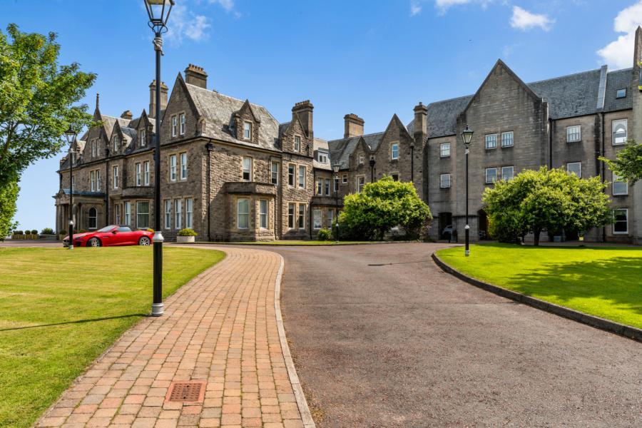 Apartment 17, Crawford House, Old Windmill Road