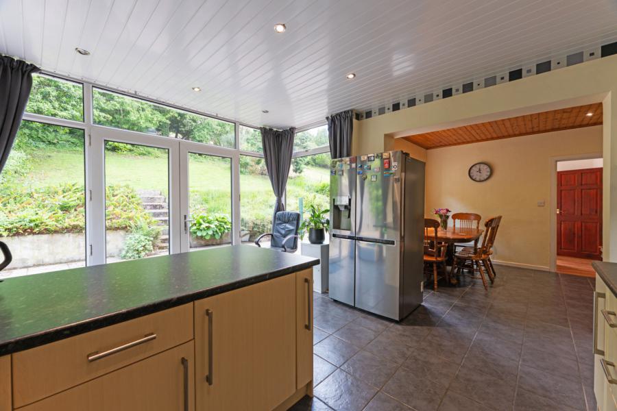 4 Dalwhinney Road