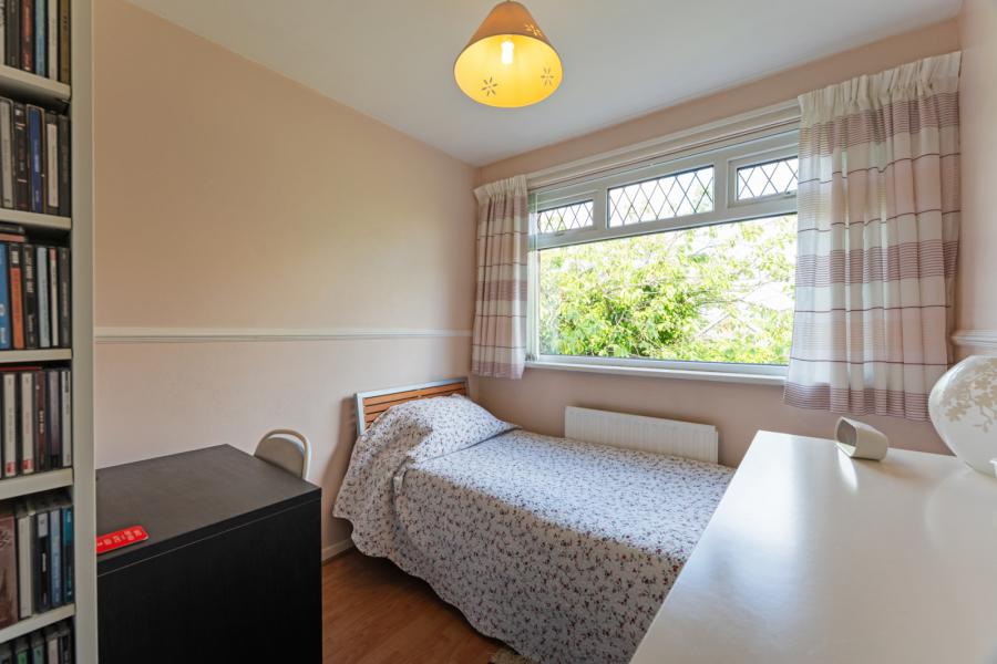 4 Dalwhinney Road