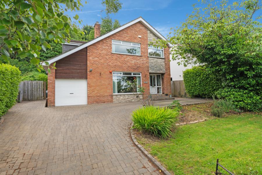 4 Dalwhinney Road