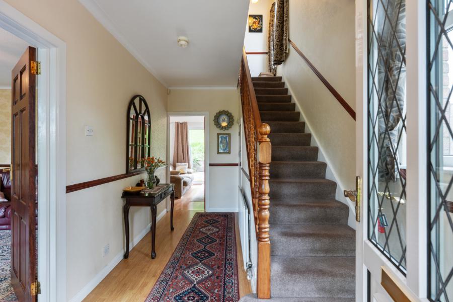 4 Dalwhinney Road