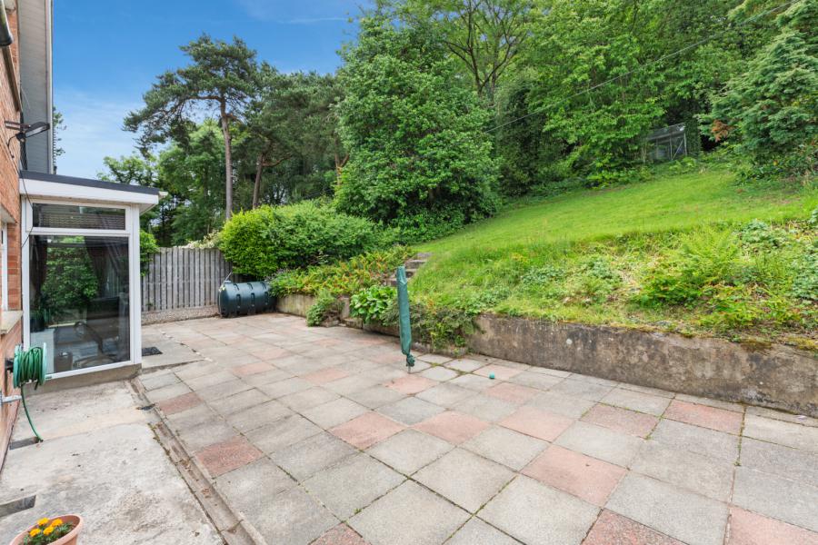 4 Dalwhinney Road