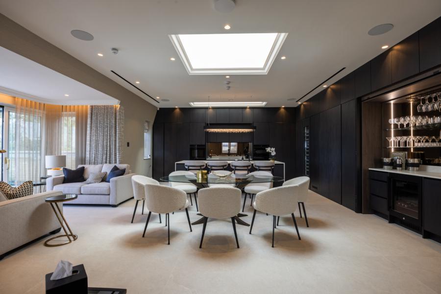 Penthouse Apt 18 The Mansion House, Ardavon Estate
