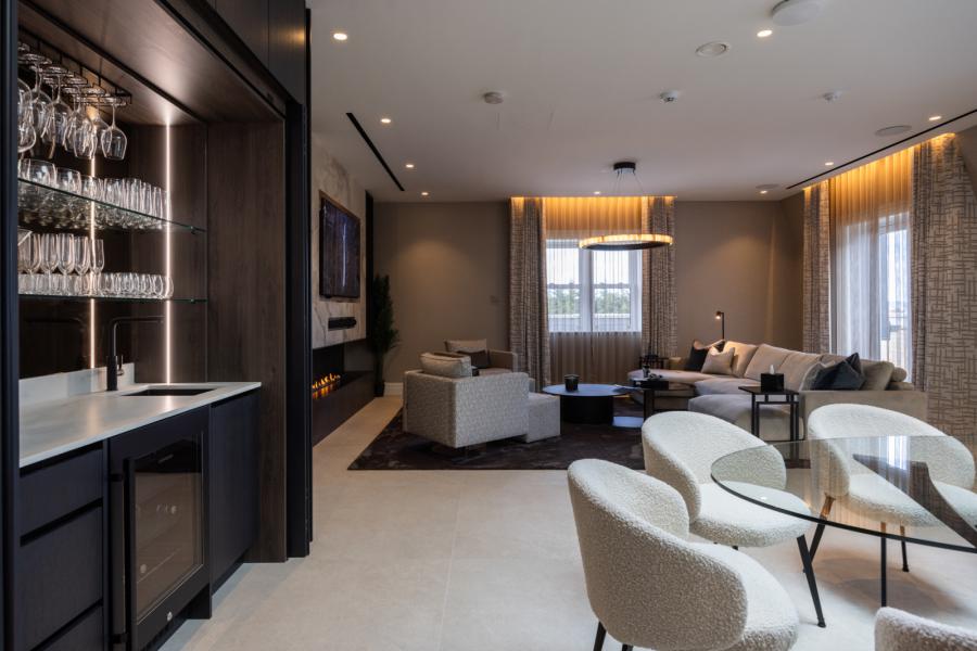 Penthouse Apt 18 The Mansion House, Ardavon Estate