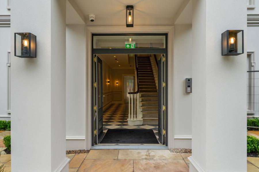 Penthouse Apt 18 The Mansion House, Ardavon Estate