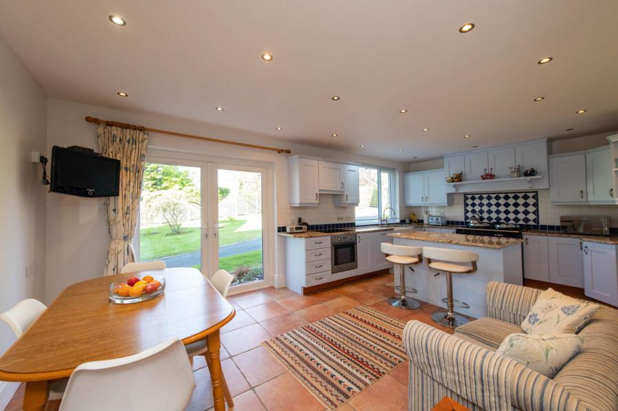 Downshire House, 13 Maxwell Road