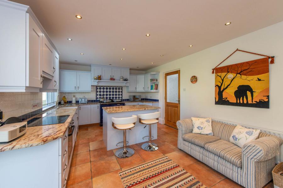Downshire House, 13 Maxwell Road