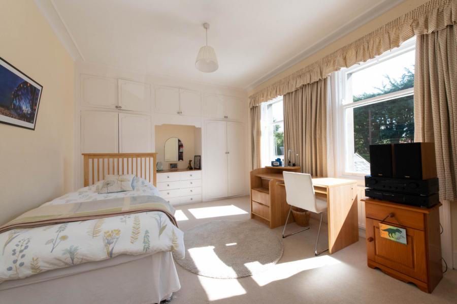 Downshire House, 13 Maxwell Road