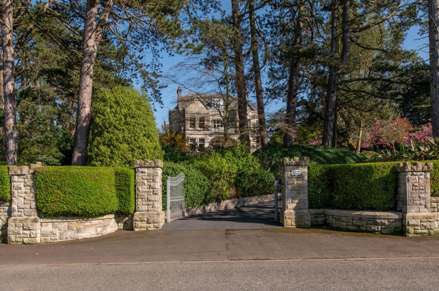 Downshire House, 13 Maxwell Road