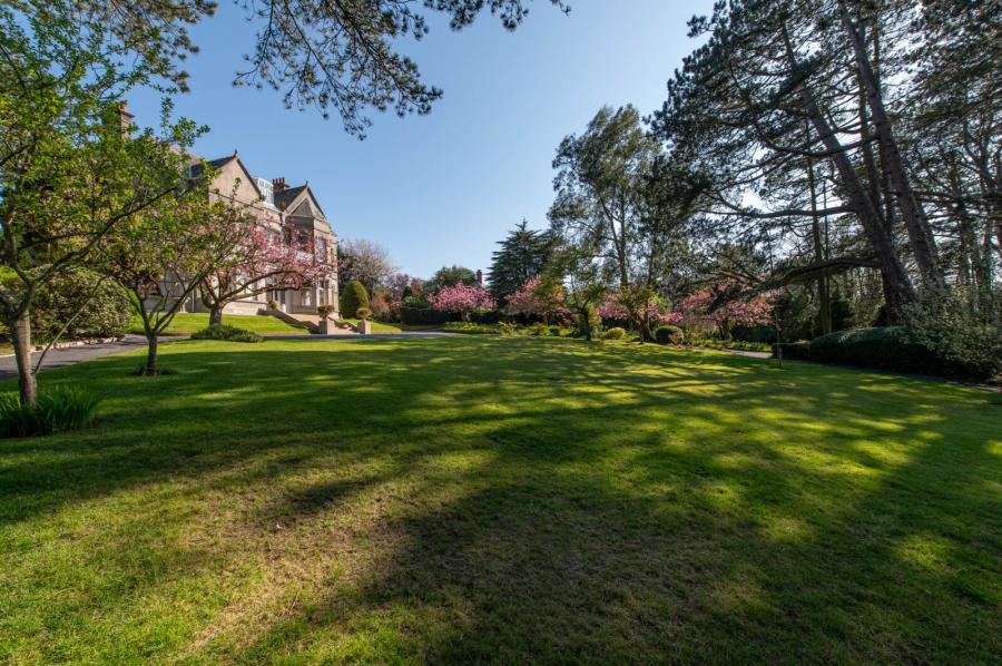 Downshire House, 13 Maxwell Road
