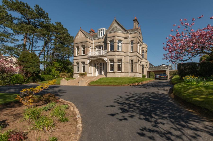 Downshire House, 13 Maxwell Road