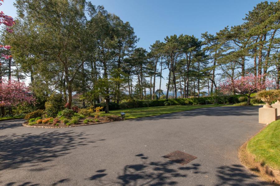 Downshire House, 13 Maxwell Road