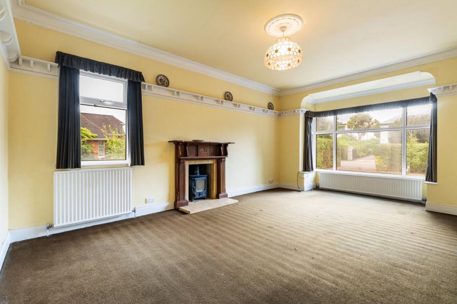 28 Maxwell Road