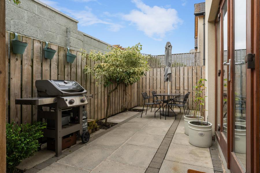 113A, Downshire Road