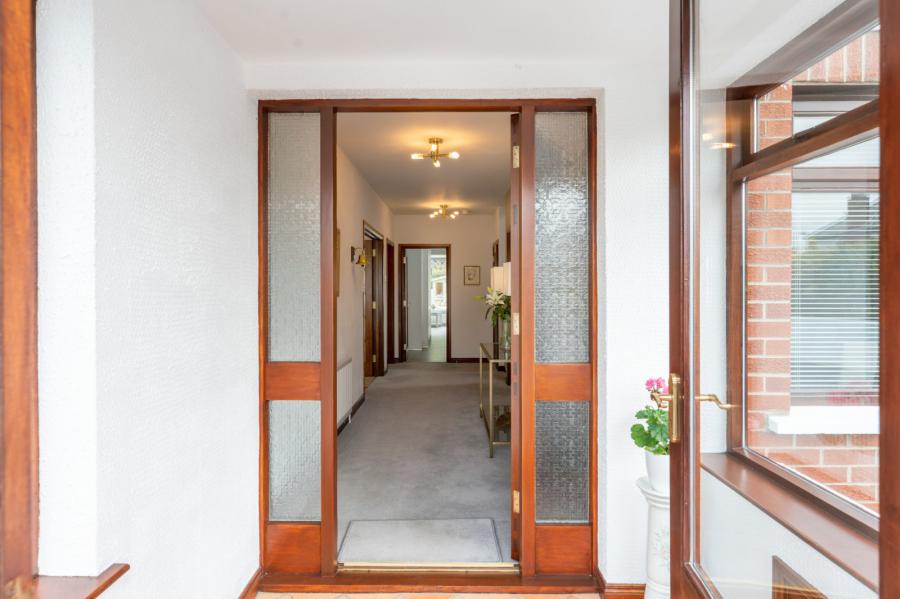 17 Kensington Park