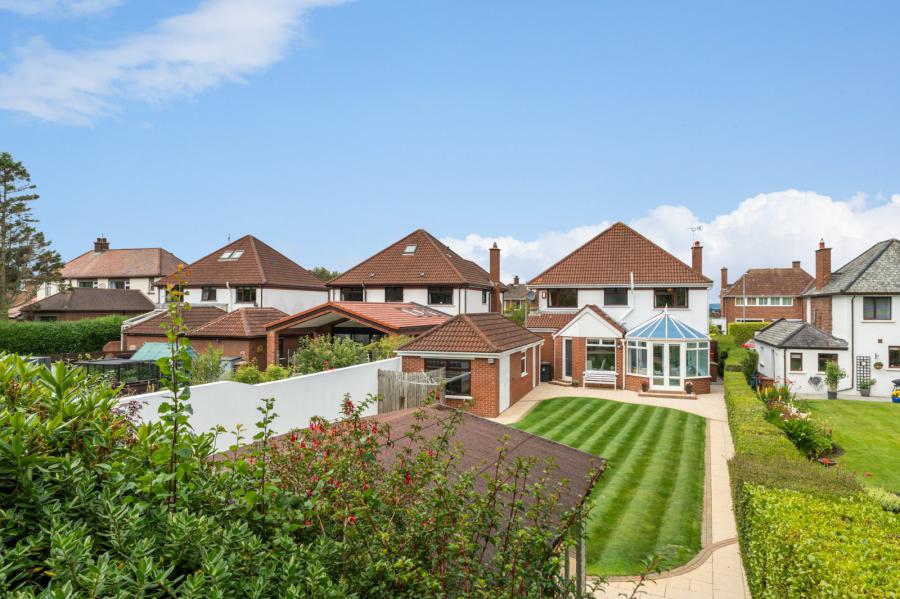 17 Kensington Park